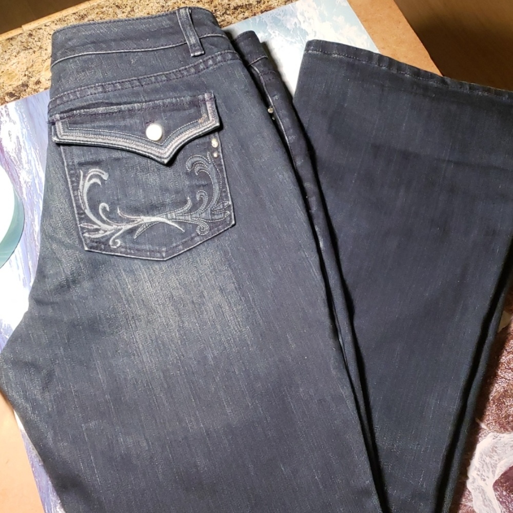 White house/black market jeans